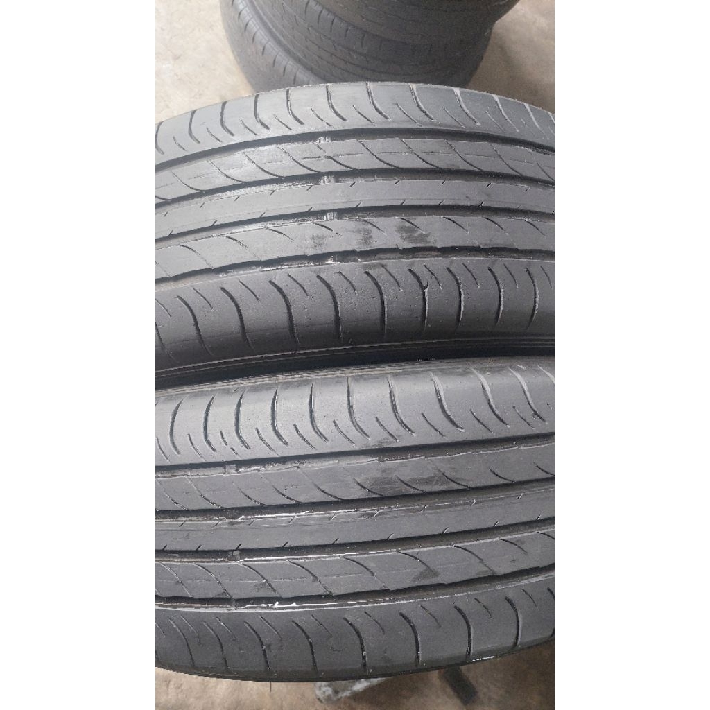 Ban mobil copotan ukuran 235/60 R18 dunlop sp sport maxx