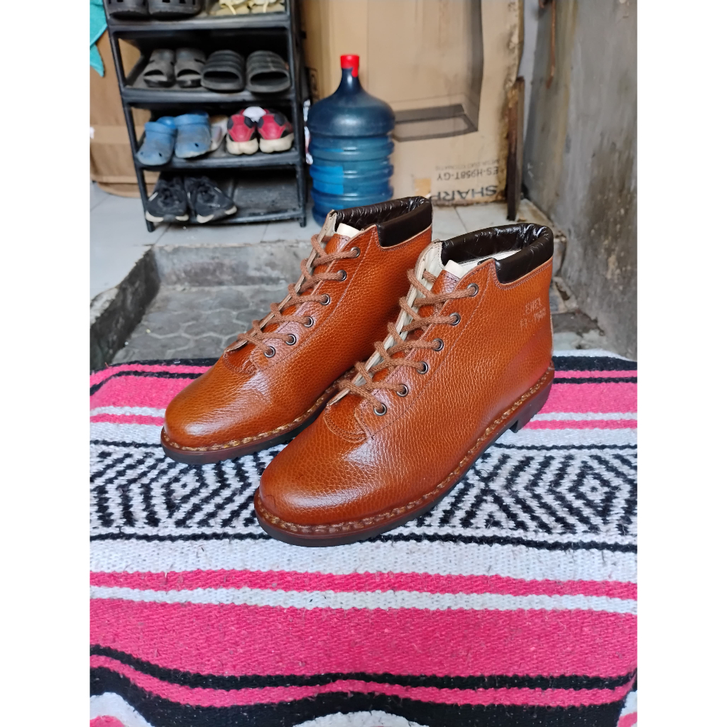 Vintage Enel Mountaineering Hiking Trekking MonkeyBoot (Tyrolean Paraboot Michael Kleman Pardor Mocc