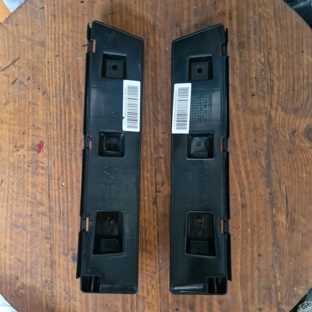 Bracket Bumper Belakang Geely Emgrand EC7 Hatchback Original