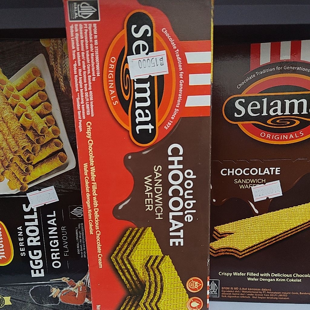 

SELAMAT DOUBLE CHOCOLATE SANDWICH WAFER 145GR