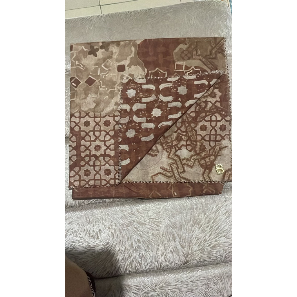 BUTTONSCARVES HARAMAIN