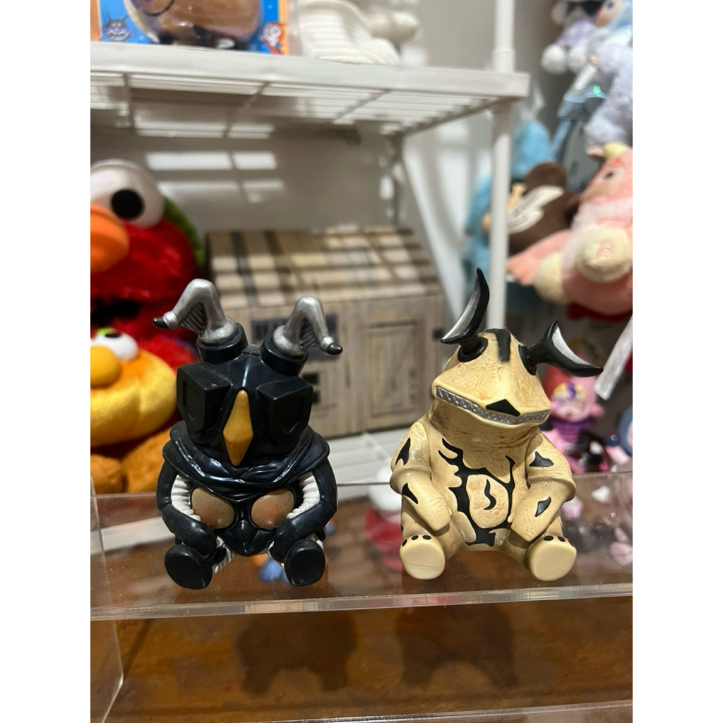 popmart Ultraman Kaiju Sitting In A Row Series zetton eleking