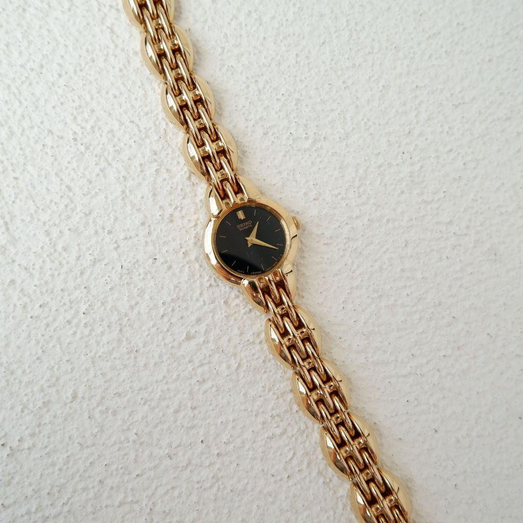 Seiko Ladies Vintage Black Dial