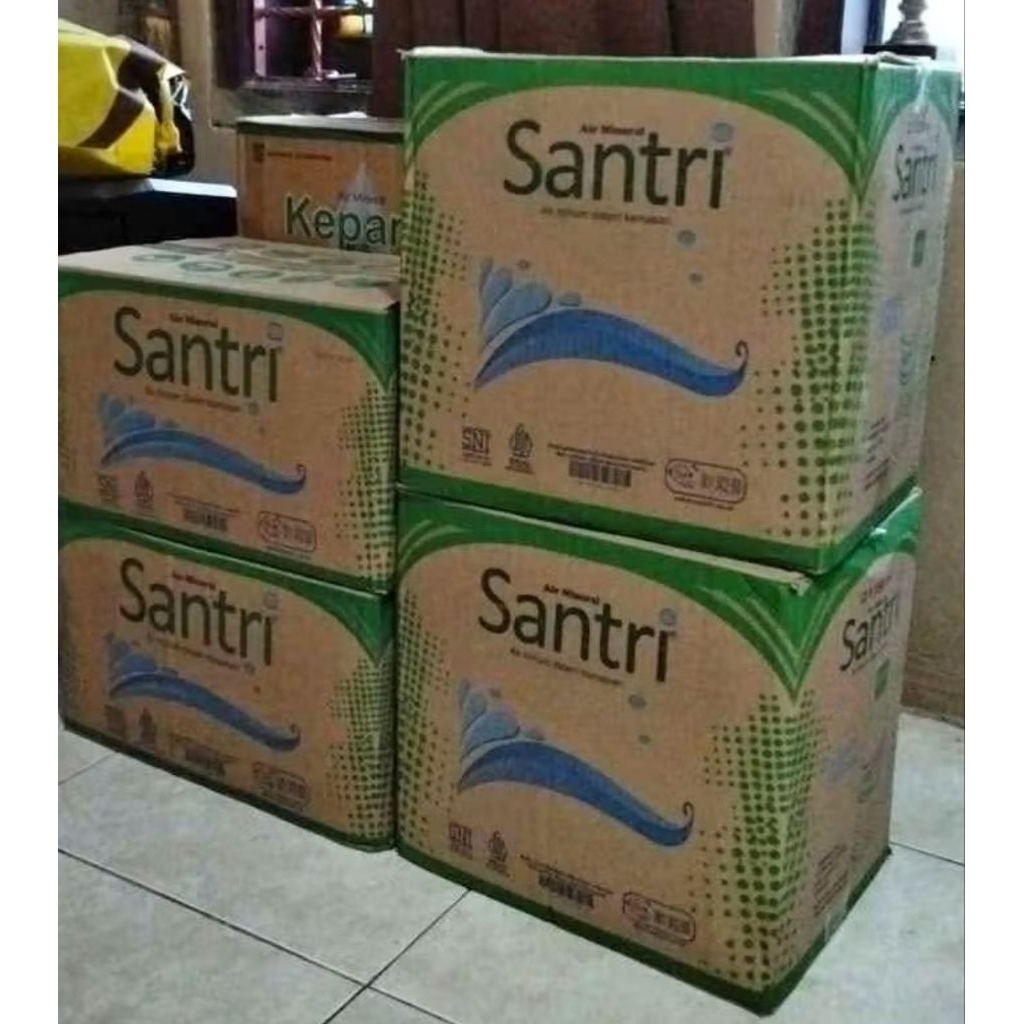 

Santri 1500 ML 1 Kardus Instan