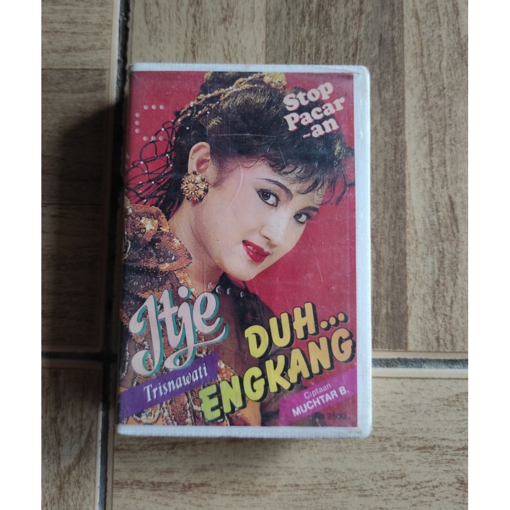 kaset pita ITJE TRISNAWATI "duh engkang"