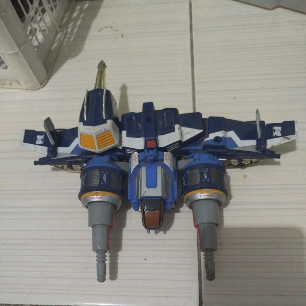 Pesawat Ultraman Nexus Ori Bandai