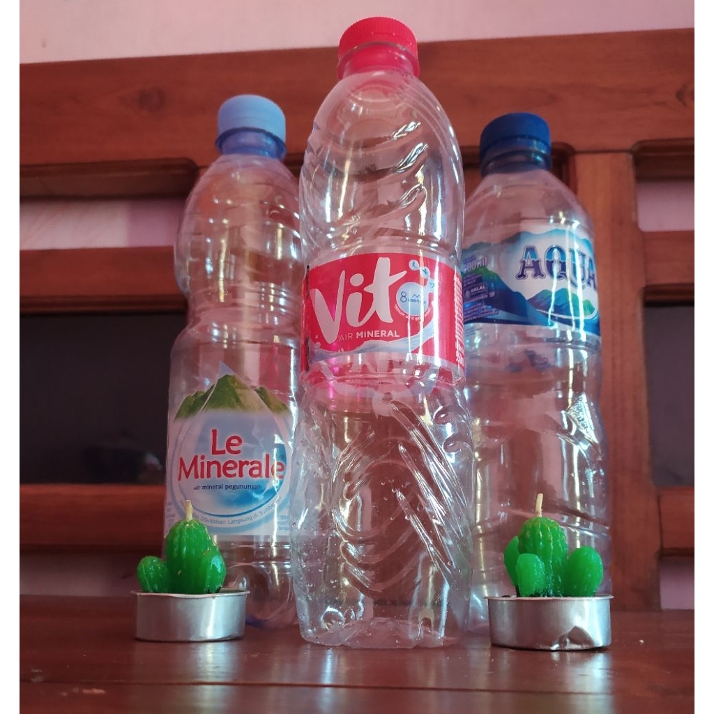 

Botol air mineral bekas aqua/le mineral/vit/Club