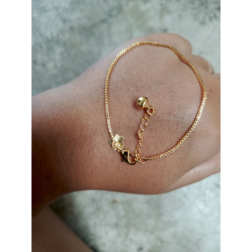 Perhiasan Cantik Gelang Tangan Wanita Model Mungil anti karat anti luntur imitasi kekinian gelang em