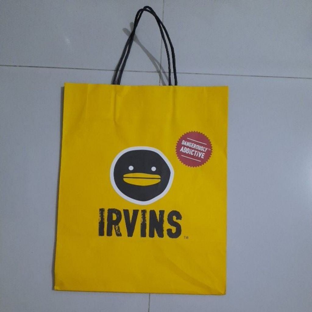 

ORI NEW Paper Bag Branded Medium Irvins Haab