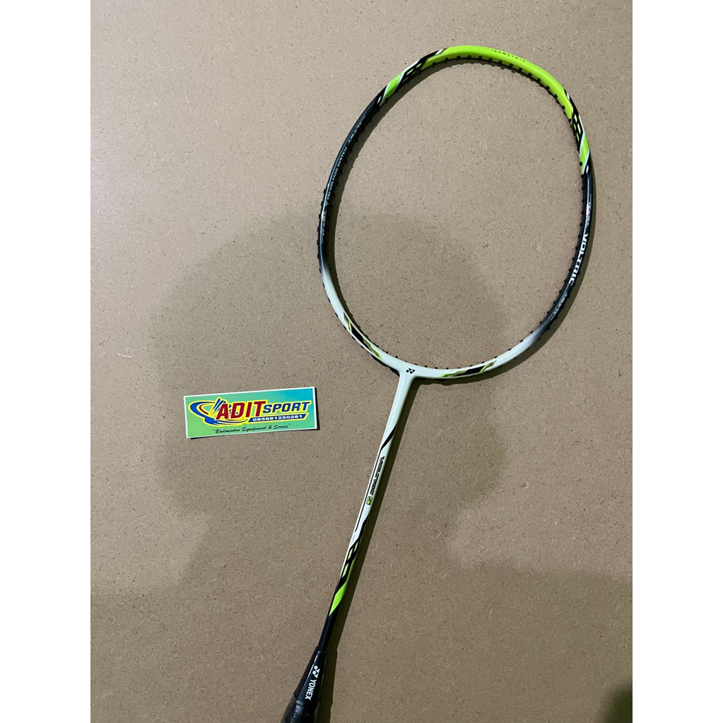 RAKET YONEX PRIA VOLTRIC 5 MADE IN TAIWAN