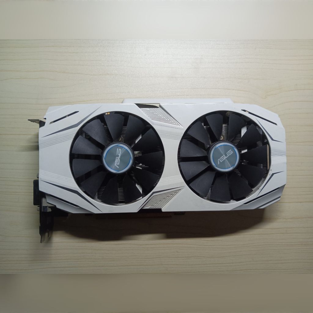 Asus Dual GTX 1070 8GB GDDR5