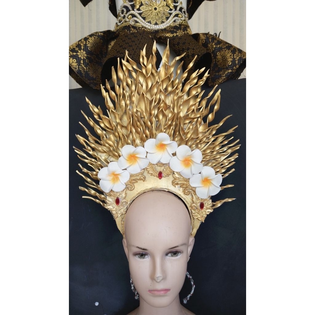 asesoris mahkota bali karnaval