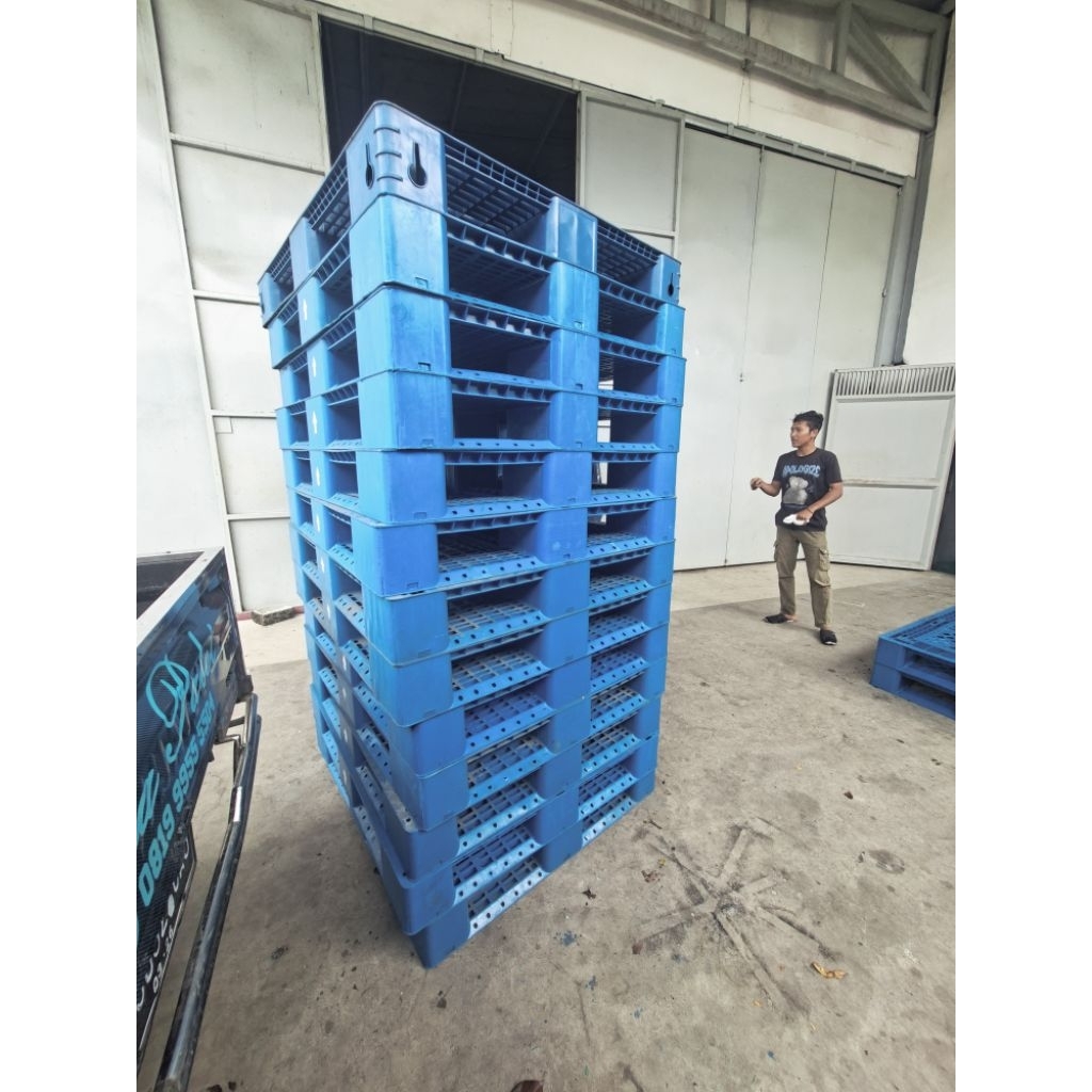 

pallet plastik 120*100 biru