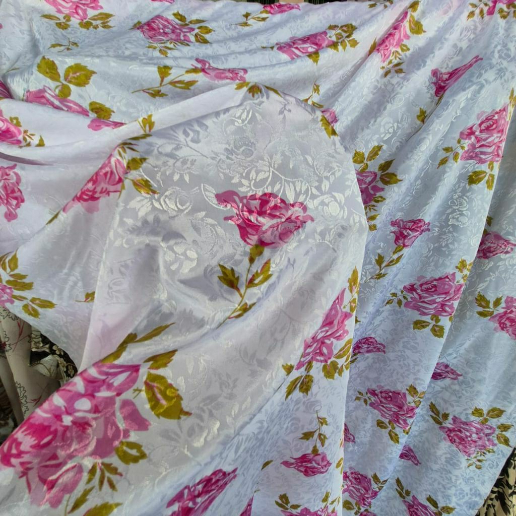 KAIN SILK JACQUARD PREMIUM MOTIF BUNGA - KAIN SATIN JACQUARD PREMIUM MOTIF BUNGA HARGA/0,5M