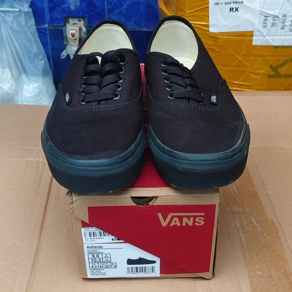 SEPATU VANS AUTHENTIC SECOND / VANS BEKAS 42