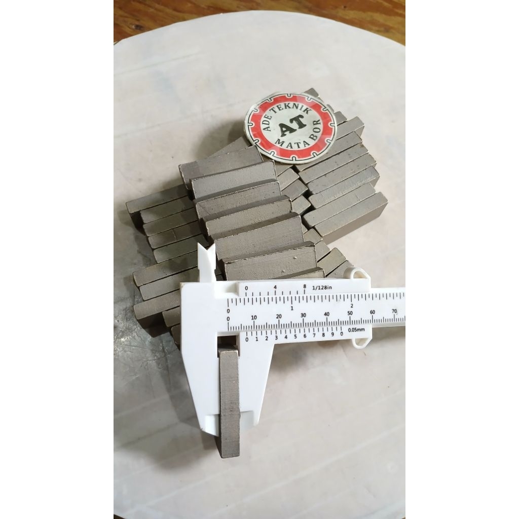 Diamond Segmen coring 40*7*15.Segment mata gergaji batu alam mata bor sumur.Segmen Mata Bor Sumur kh