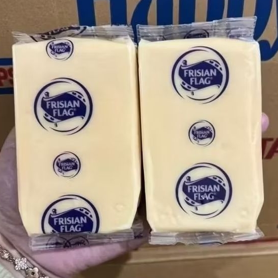 

Keju Cheddar frisian flag 160gr