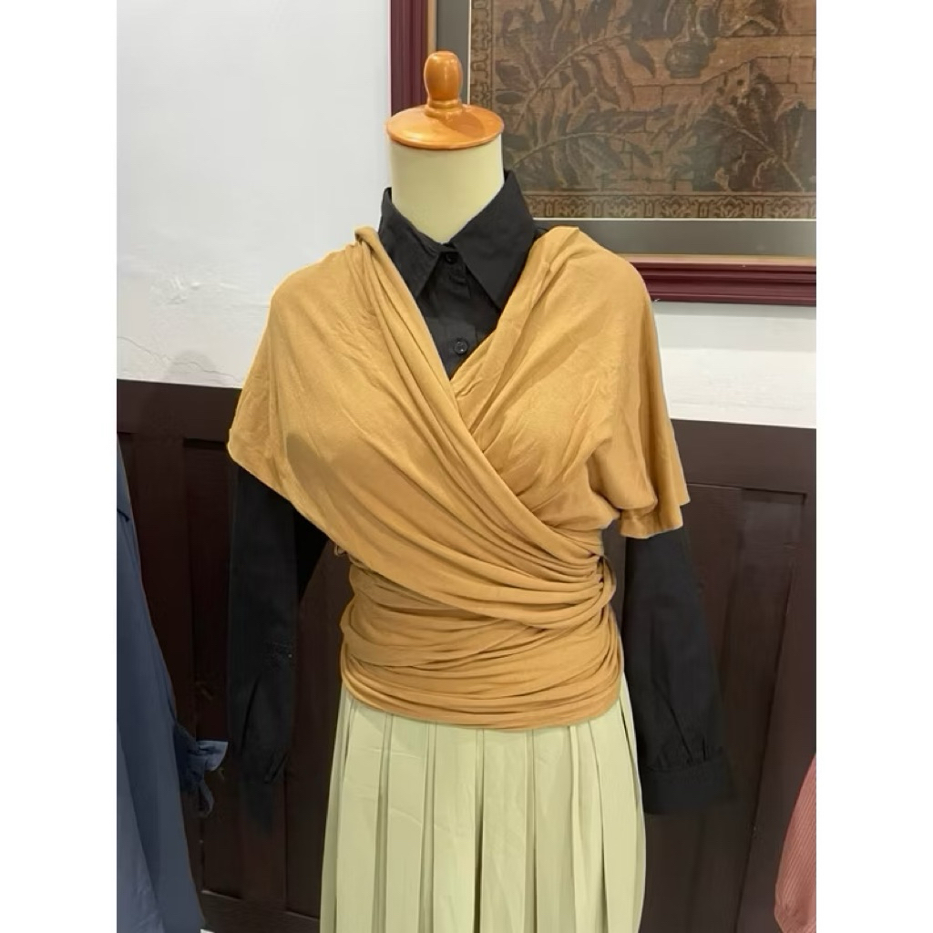 MIKHADOU M SHAPE PRELOVED