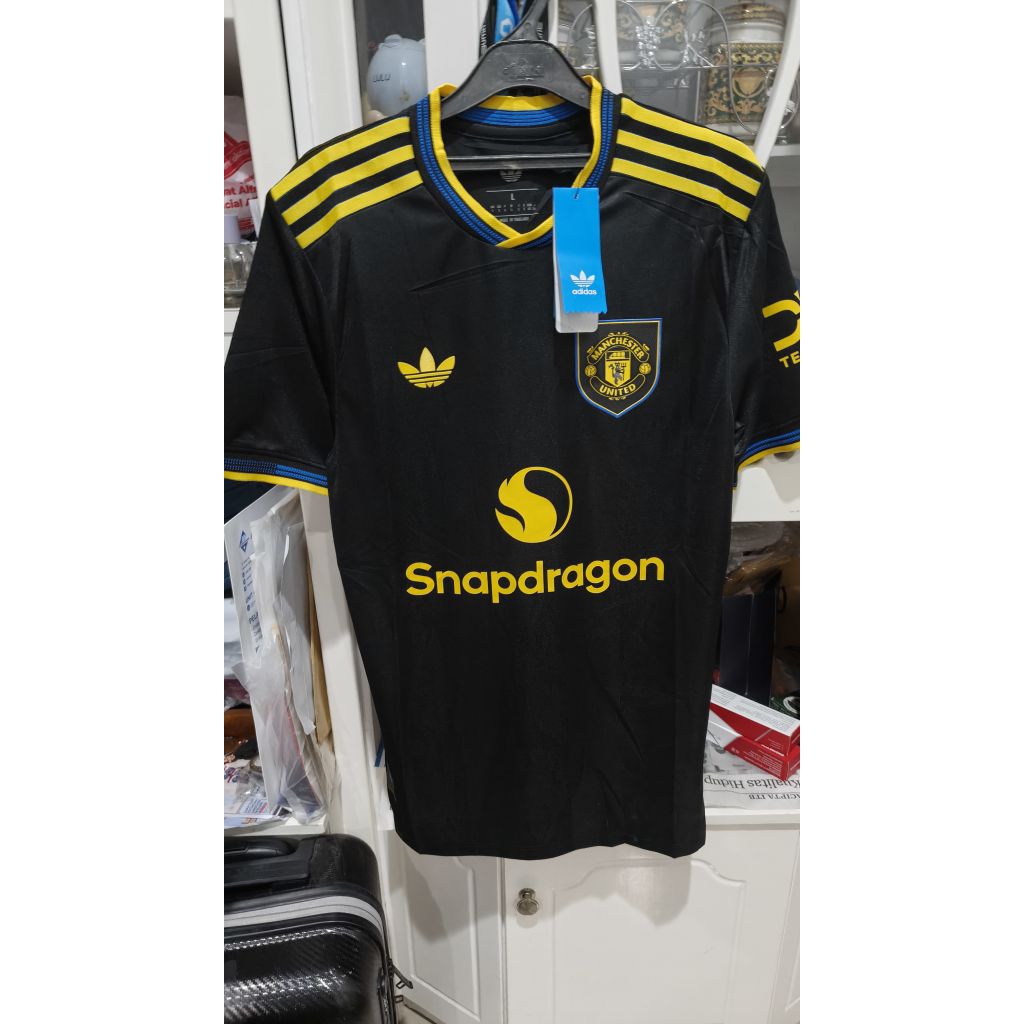 Manchester United 3rd Player Issue jersey