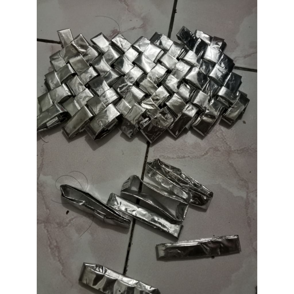 

bungkus kopi silver metalik tinggal anyam /250 pcs