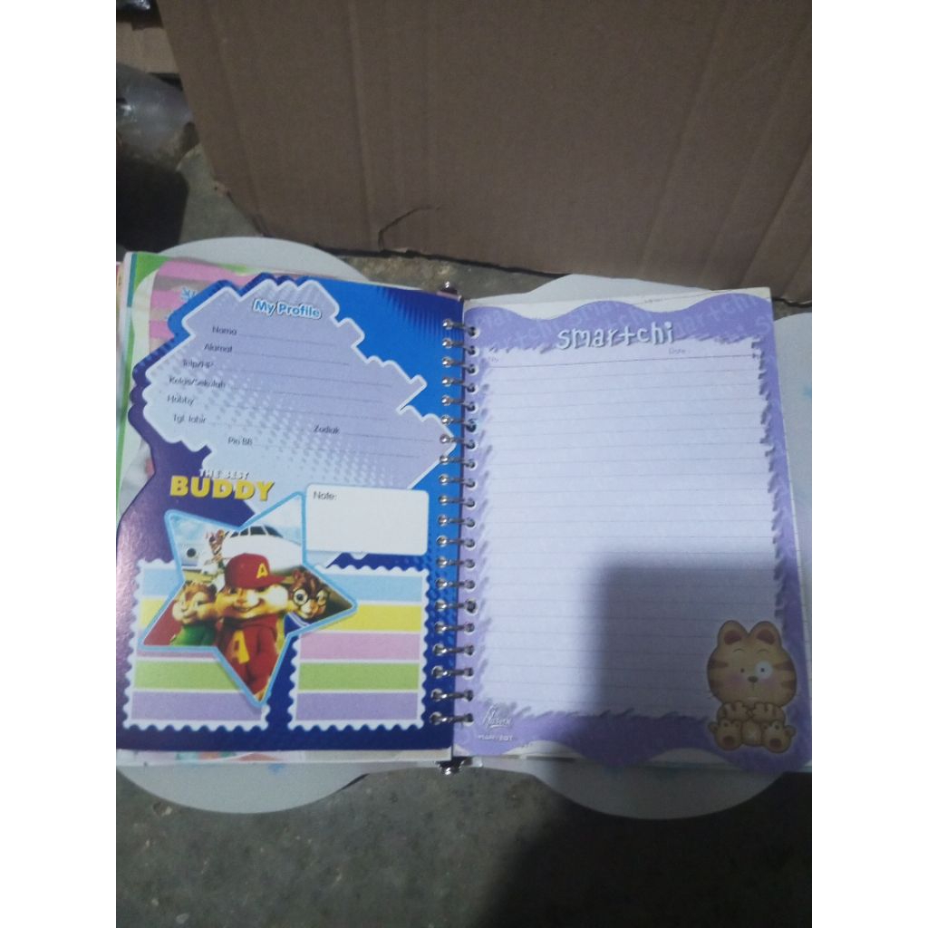 

All in Binder Koleksi pribadi binder dan isi Koleksi jadul /Binder A5 PAKET 7