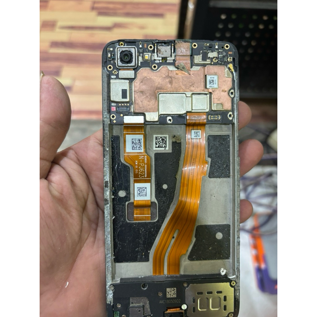 OPPO F7 RAM 4 minus lcd, baterai sama kesing