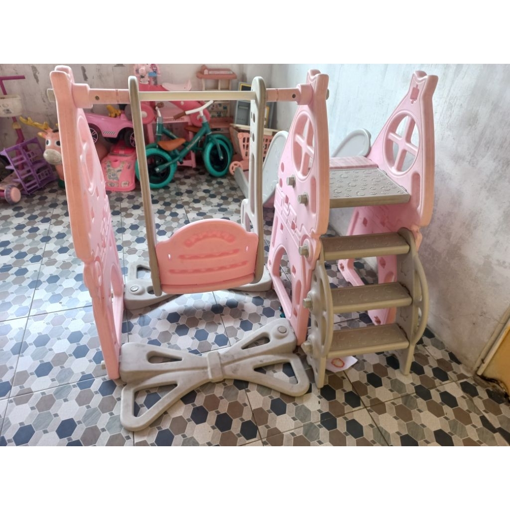 Preloved mainan perosotan ayunan anak