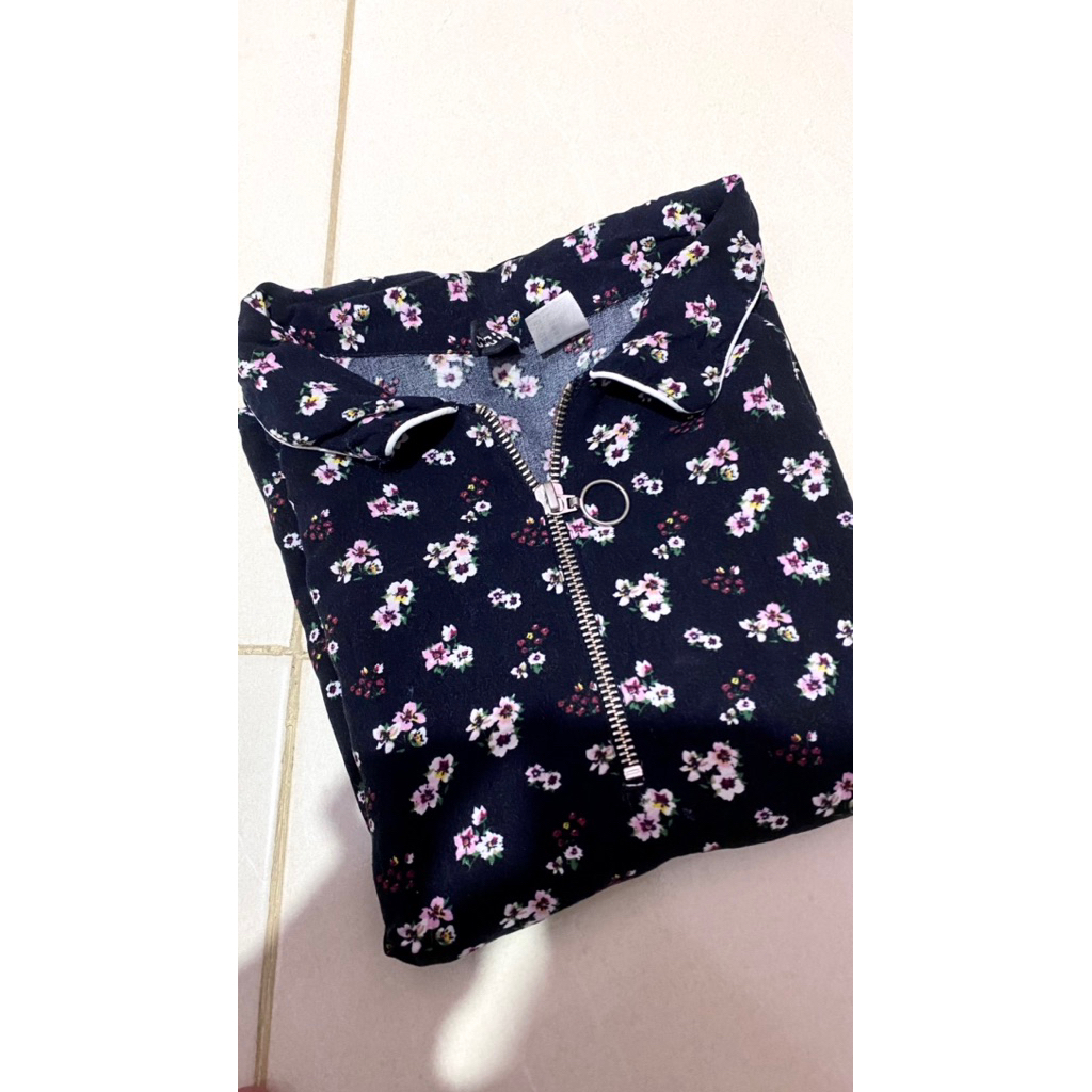 ORIGINAL TOP H&M / atasan kaos H&M Divided