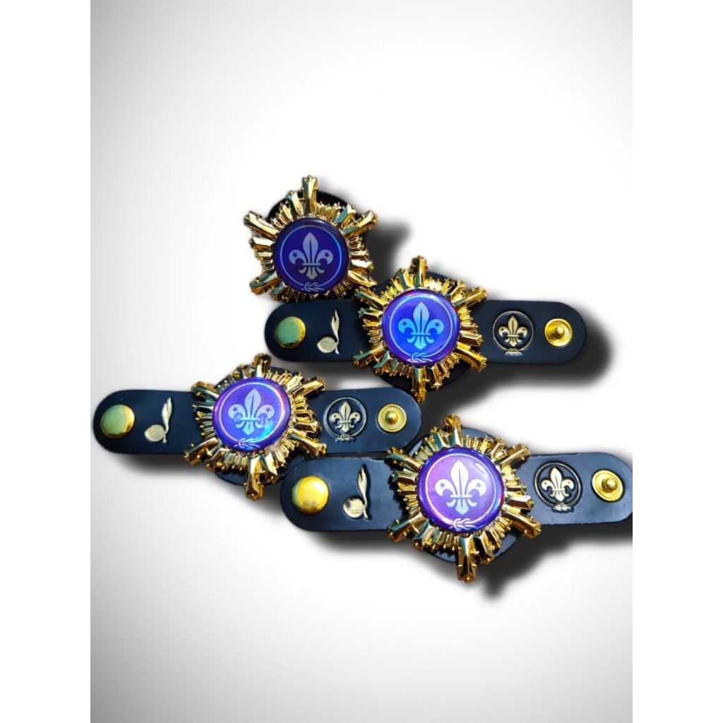 

Ring Kacu Pramuka Matahari Warna gold Logo Hologram rainbow elegan murah berkualitas