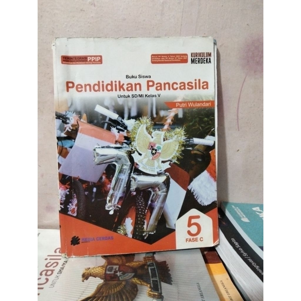 buku ppkn/pendidikan Pancasila kelas 5/V sd mi kurikulum merdeka