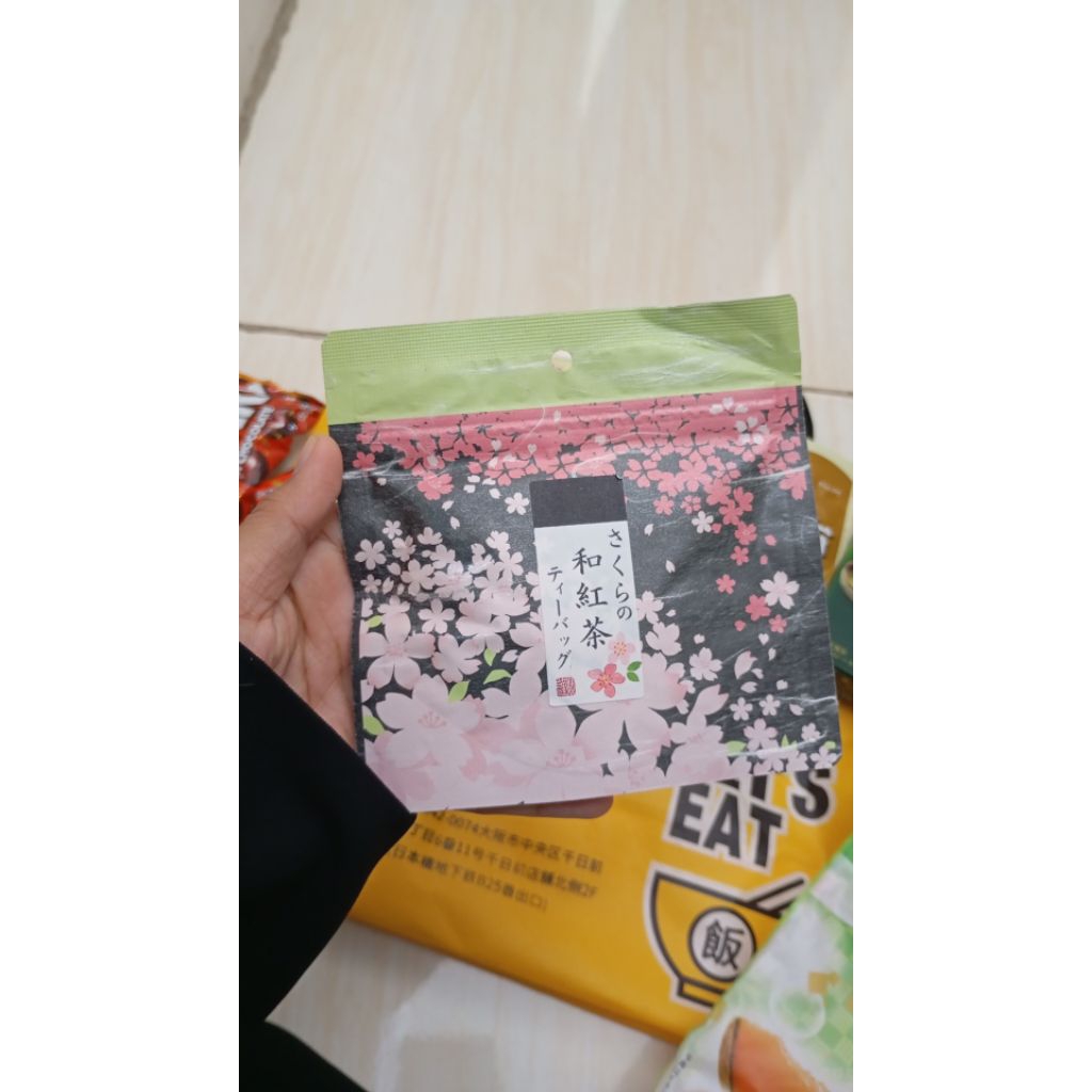 

Teh Sakura produk halal Jepang