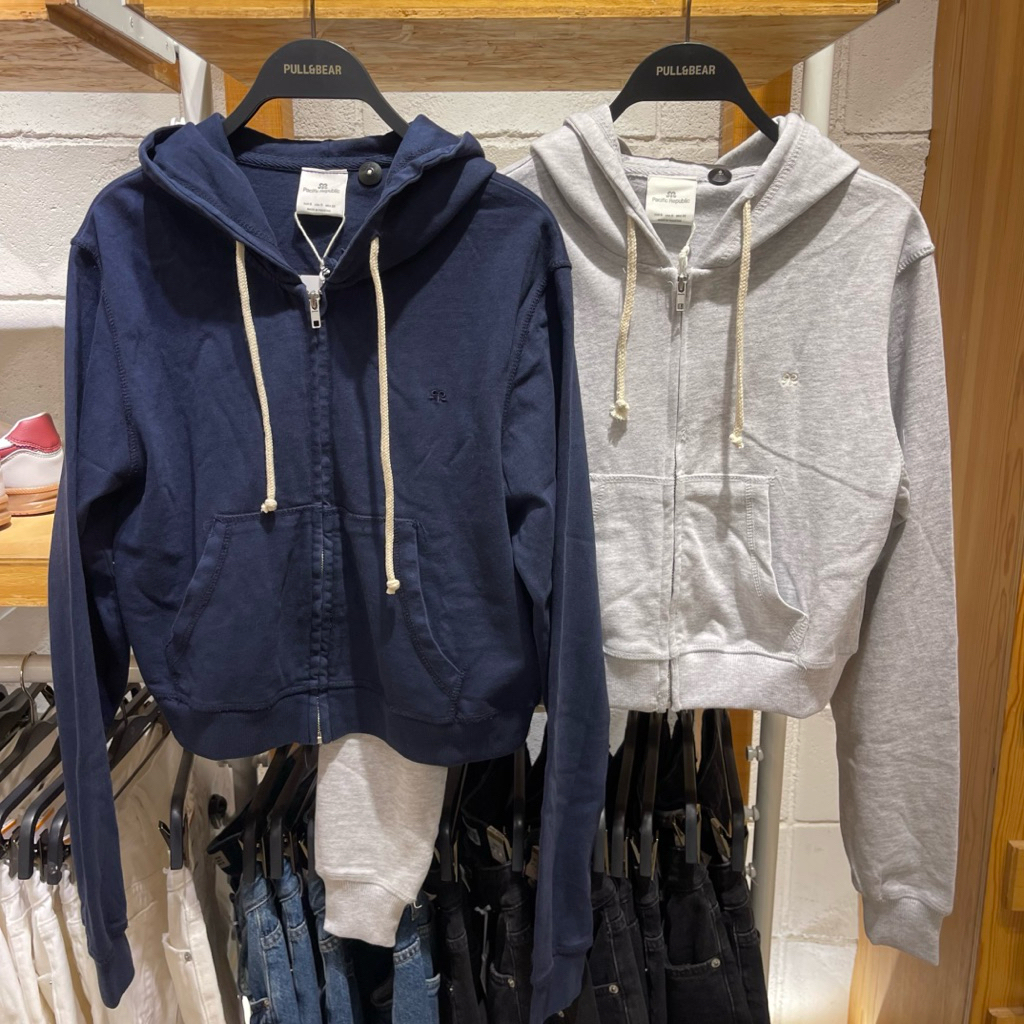 Hoodie Crop PULL&BEAR Women Jastip (jasa titip)