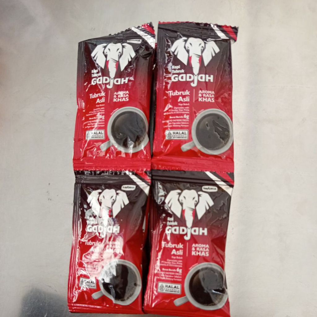 

Kopi gadjah renceng 6g isi 10 sachet