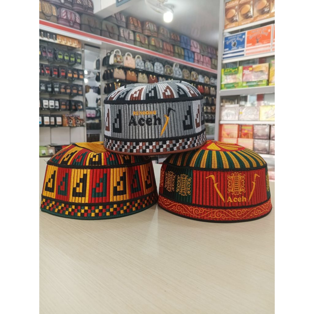 Lobe Muekuetop Aceh/kopiah Aceh, Oleh -oleh Aceh