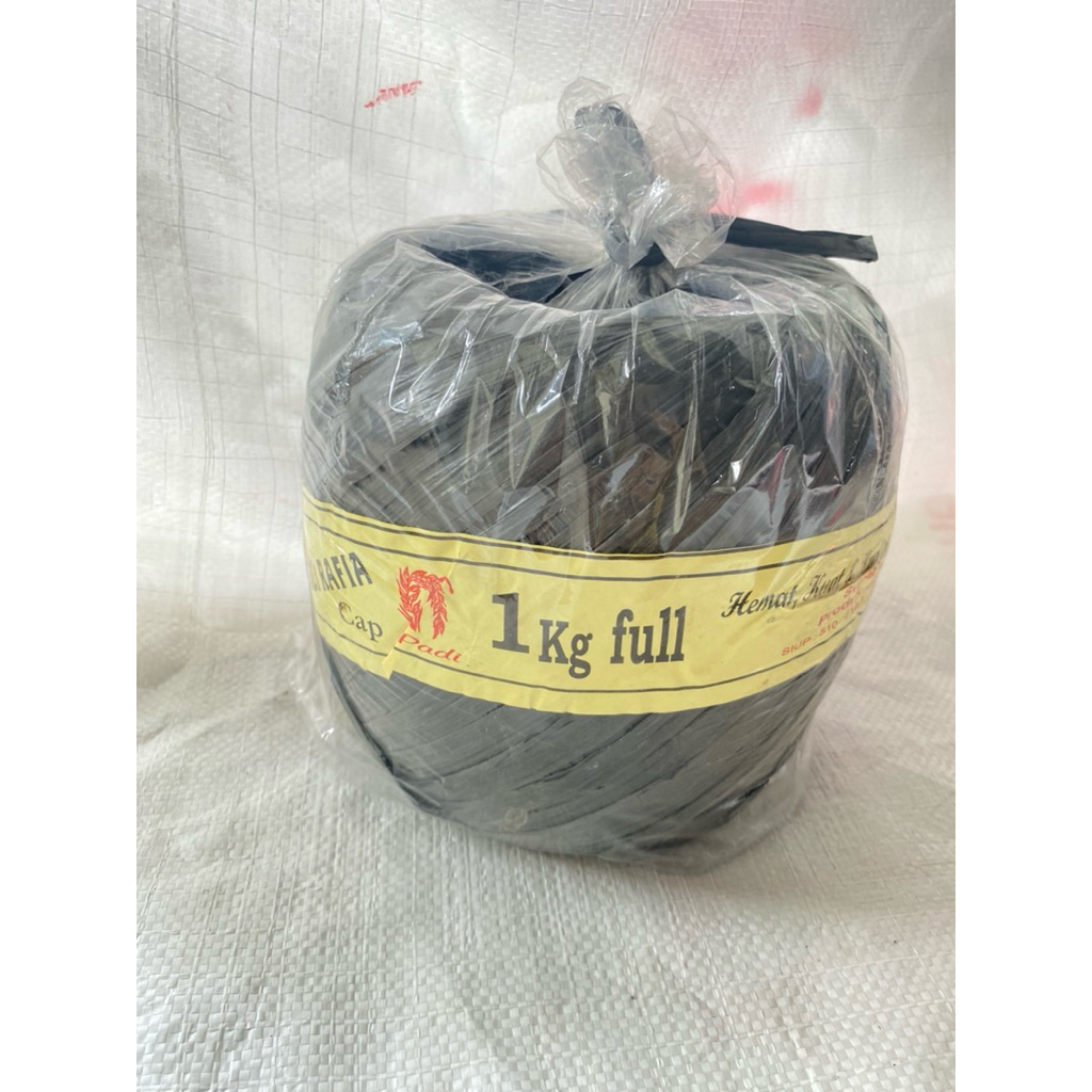

Tali Rafia Gulungan Besar 1kg Full Tali Plastik Hitam Tebal Kuat Cap LINA JAYA