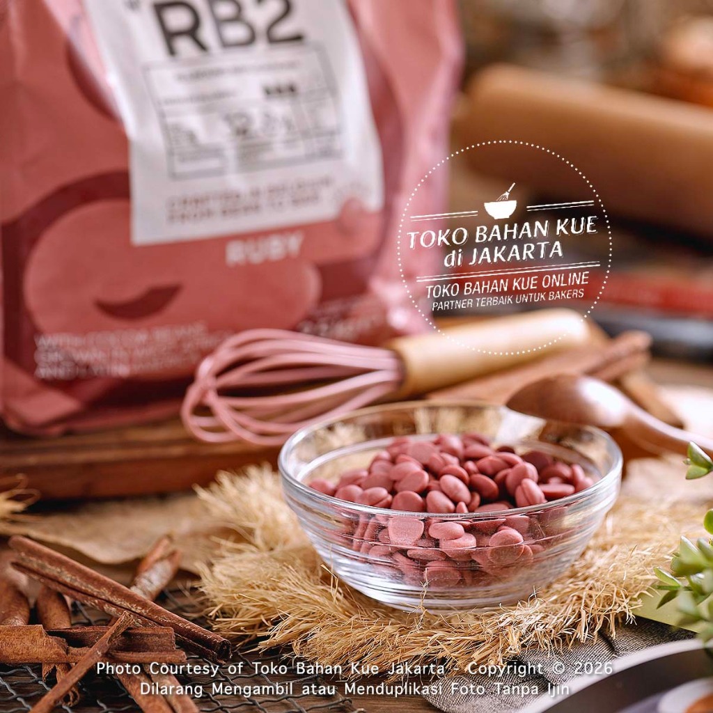 

Callebaut RUBY Chocolate Couverture 250gr RB2 Cokelat 32,8% Berries