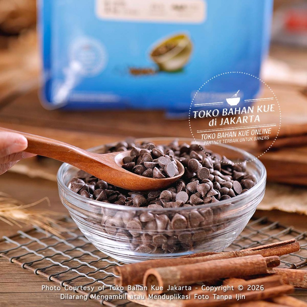 

Schoko Chocochips 500gr Dark Chocolate Compound Choco Chips Premium Chocochip Topping Cokelat Chip