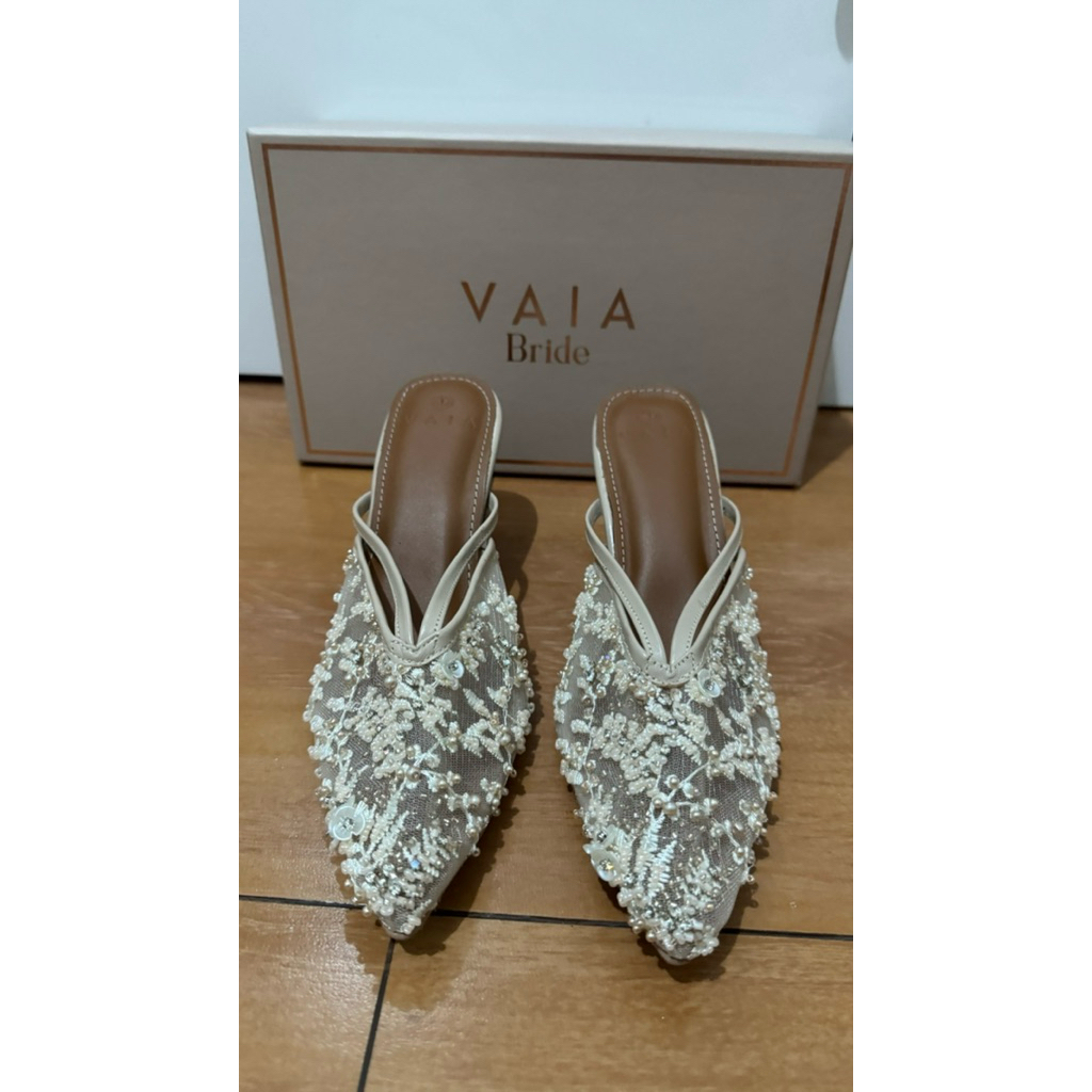 New Grisha Shoes - Vaia Bride