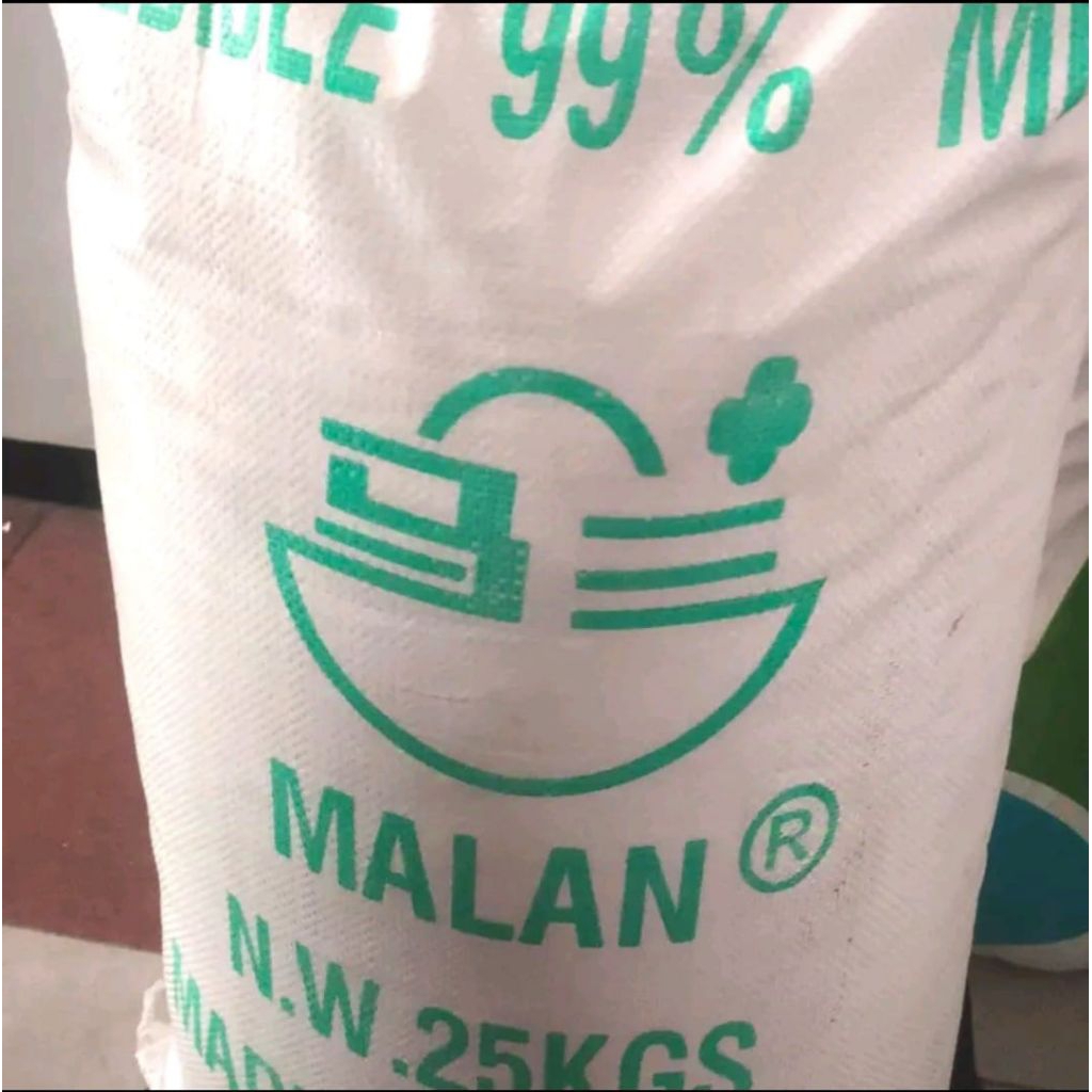 

sodium bicarbonate 1kg / baking soda / soda kue / mrek malan