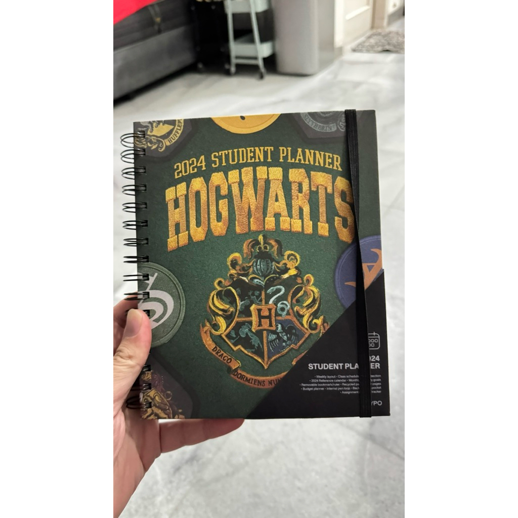 

Harry Potter Hogwarts Student Planner (New)