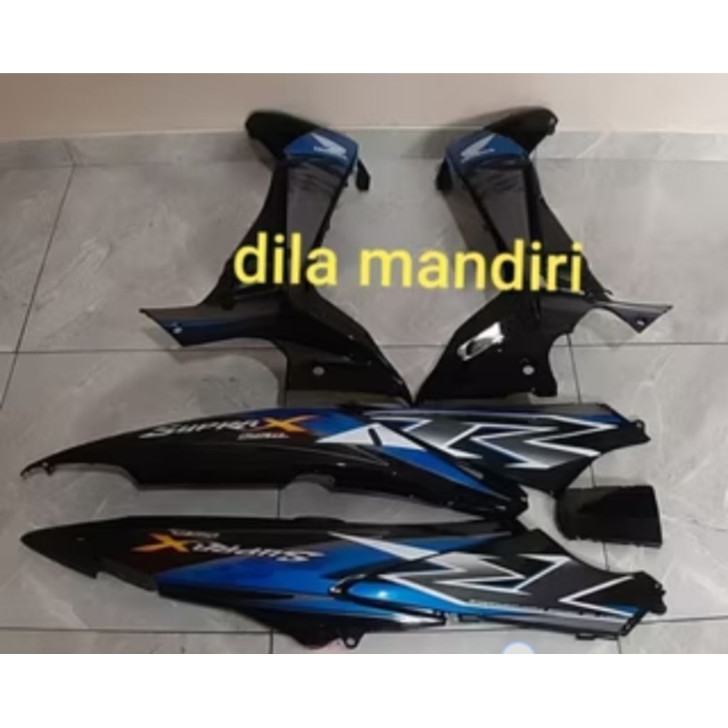 cover body samping plus dek luar Supra x 125 Betmen plus striping Honda Supra x Betmen