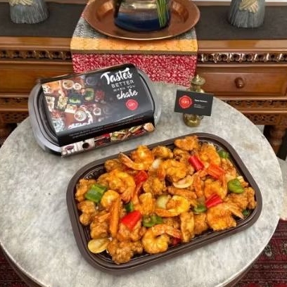 

Sweet & Sour Chicken and Prawn tray-Large tray by Xin Kitchen