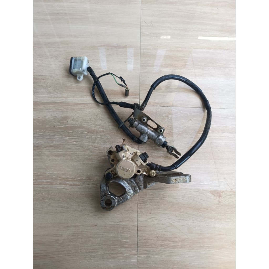 Master Kaliper Rem Belakang Vixion New Original Pengereman Belakang Vixion New 1PA Ori Kaliper maste