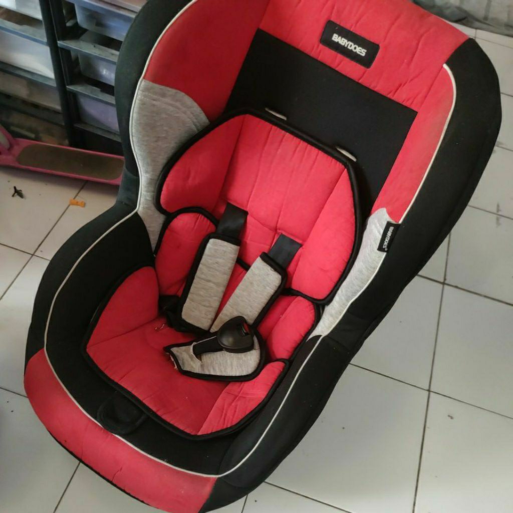 PRELOVED CAR SEAT BABY DOES