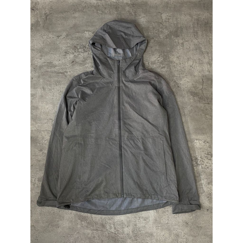 jaket outdoor uniqlo blocktech abu gorpcore sz XL