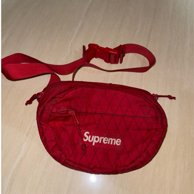 tas supreme dijamin ori bisa kalian tnya k toko branded preloved masih bagus banget
