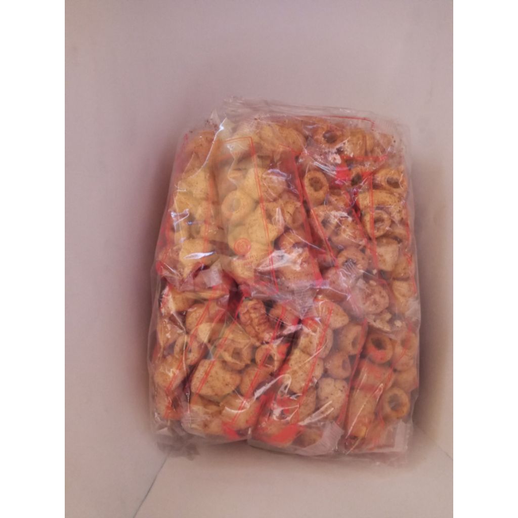 

makaronitigabintang,makaroni pedas, krupukmakaroni