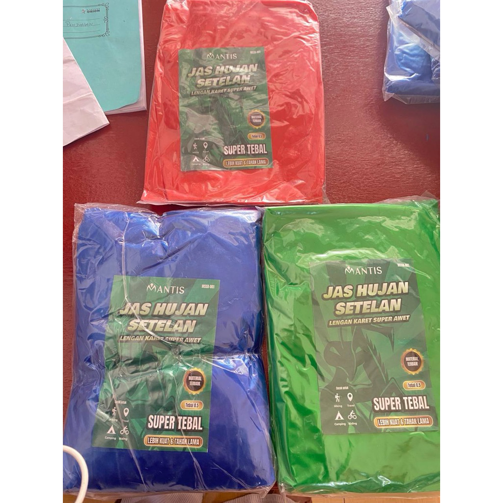 JAS HUJAN SATU SET CELANA BAJU / MANTEL HUJAN PLASTIK JUMBO / BAJU HUJAN PLASTIK