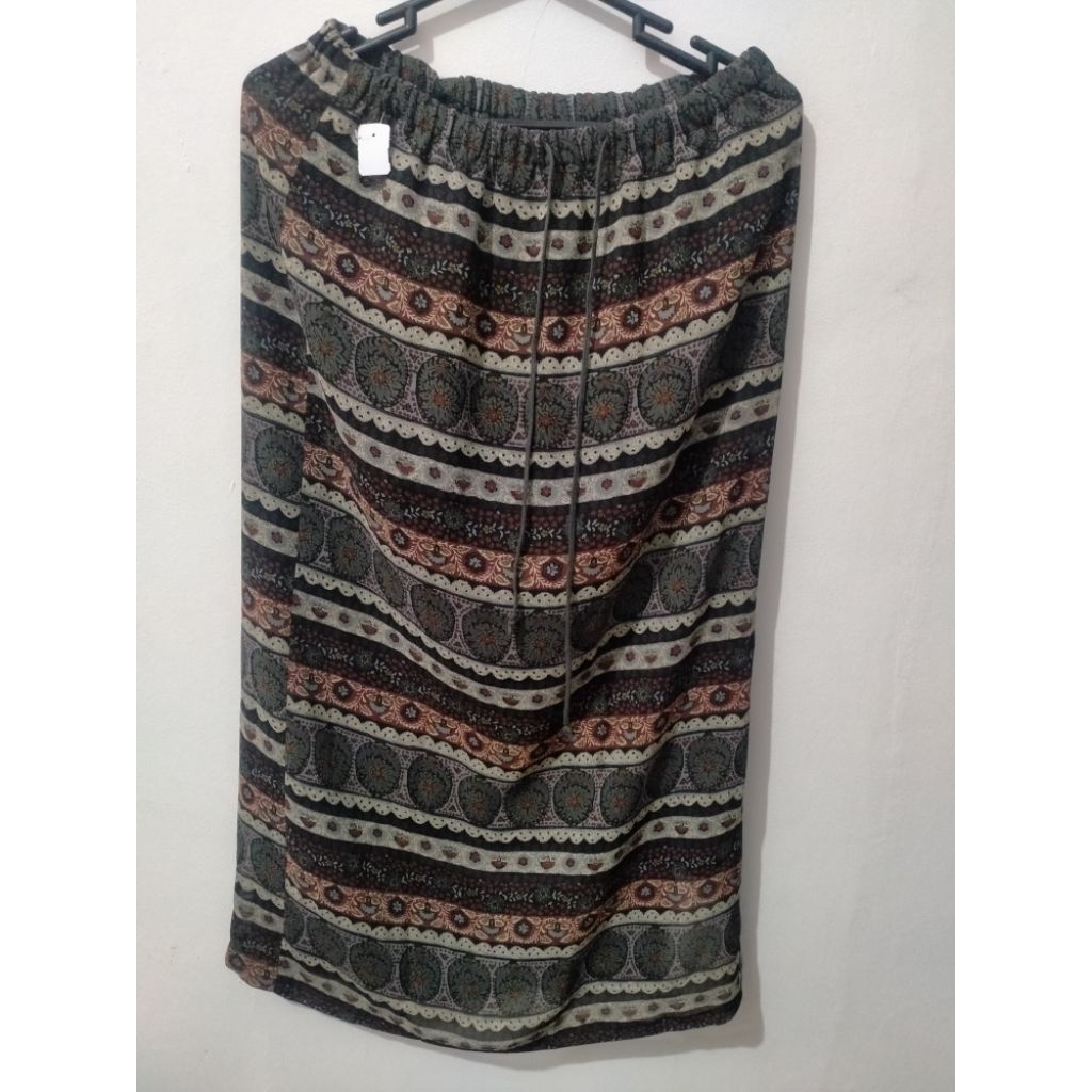 rok panjang wanita ( Preloved )