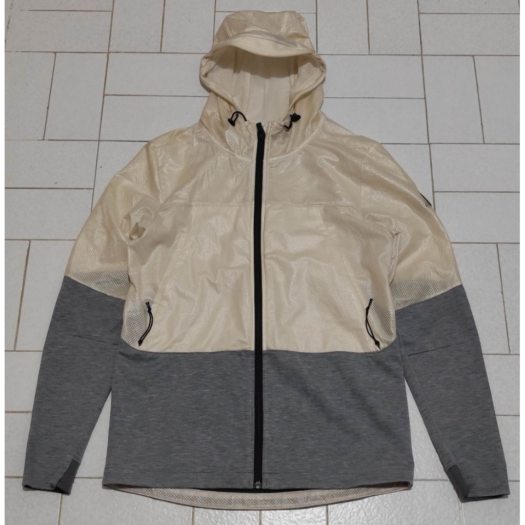 Jaket Sport Running U* Abu Putih